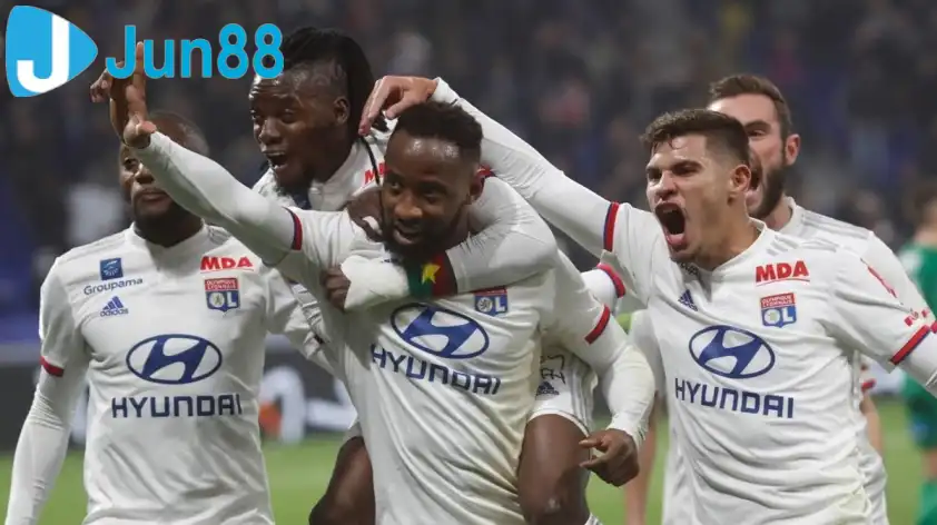 Lyon sẽ có được chiến thắng trước Basel. (Ảnh: Internet)