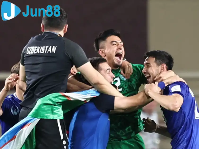 Uzbekistan đã có vé chơi World Cup năm sau (Ảnh: AFC)
